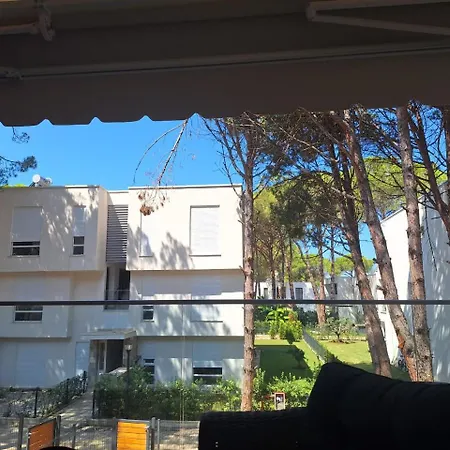 The Coastal Pine - 2br With Large Balcony & Bbq In San Pietro Premium Zone Durrës
